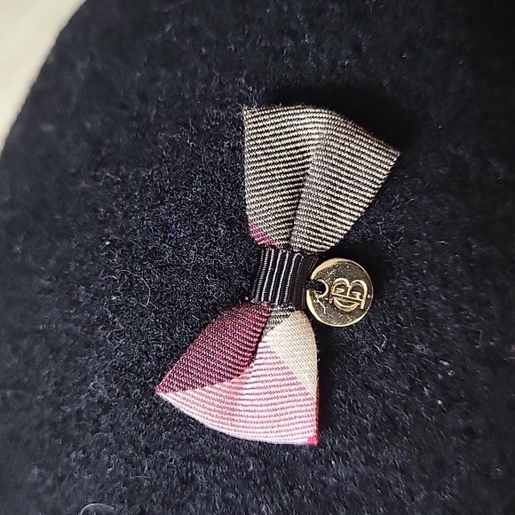 BLUE LABEL CRESTBRIDGE BERET CAP RARE - Picture 2 of 8